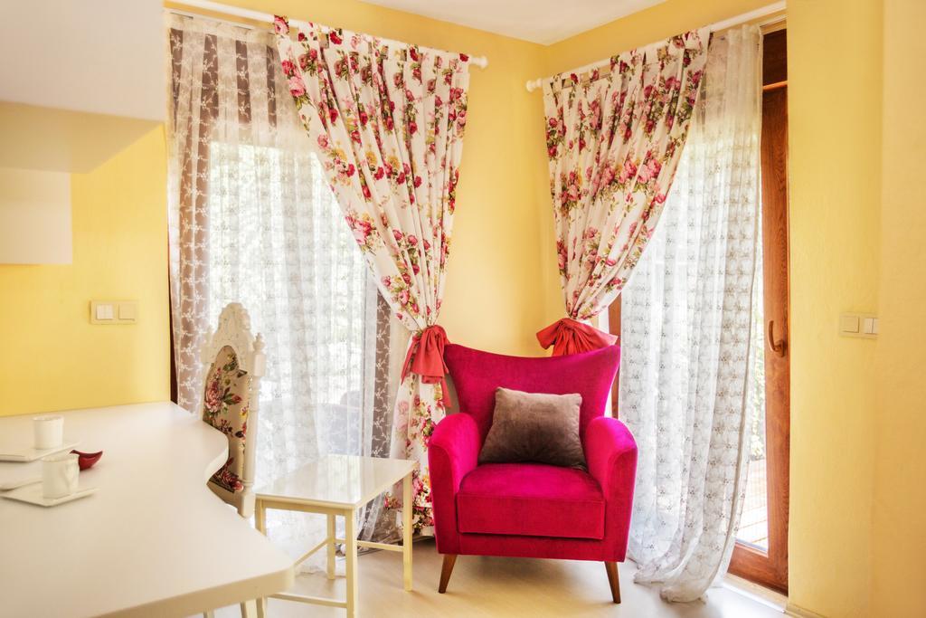 Zuemruet Cirali Boutique Hotel Room photo